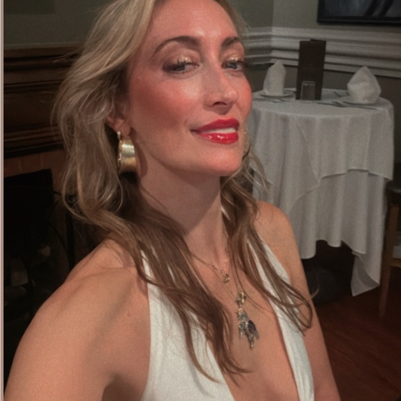 Meet your Posher, Jessica - Picture 4 of 9